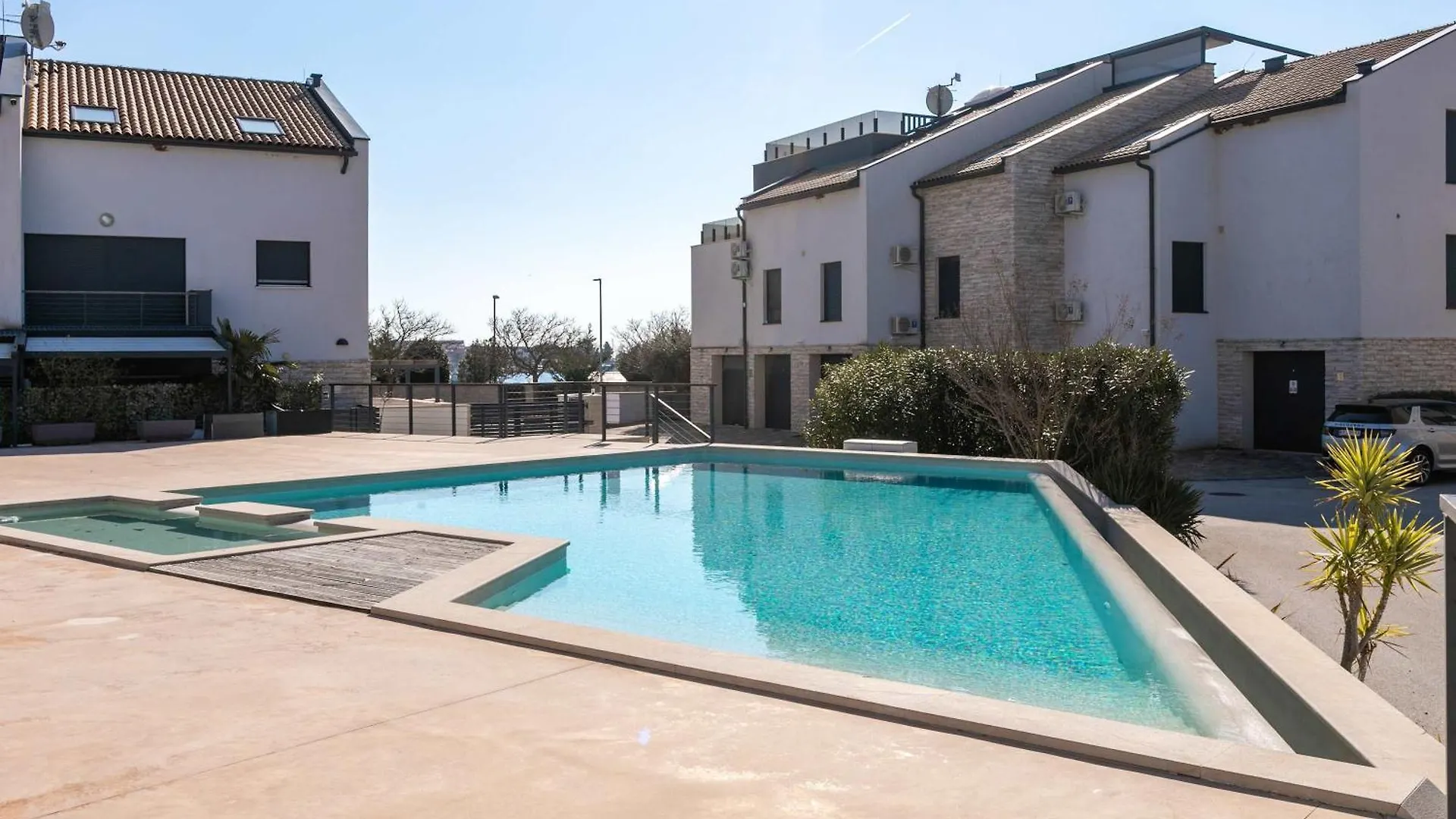 Sunset Bay Apartment With Pool In Medulin Croatia